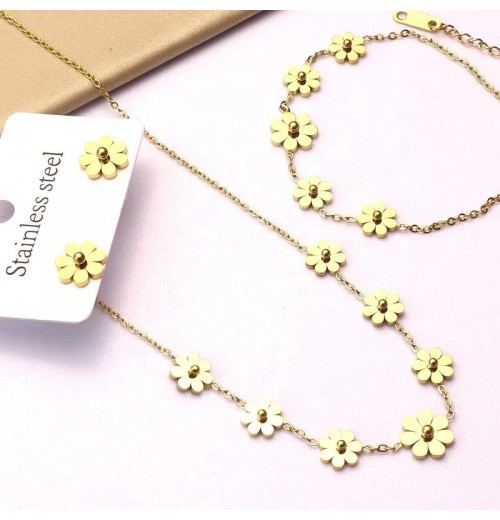 Women's fashion jewelry stainless steel necklace and earrings set Necklace, earrings, bracelet, 18K gold-plated small Daisy set Women's fashion jewelry stainless steel necklace and earrings set Necklace, earrings, bracelet, 18K gold-plated small Daisy set