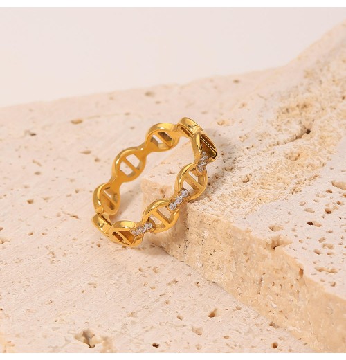 Luxury 18K Gold Plated Hollow Out Stainless Steel Fashion Jewelry Women Cubic Zircon Rings Luxury 18K Gold Plated Hollow Out Stainless Steel Fashion Jewelry Women Cubic Zircon Rings
